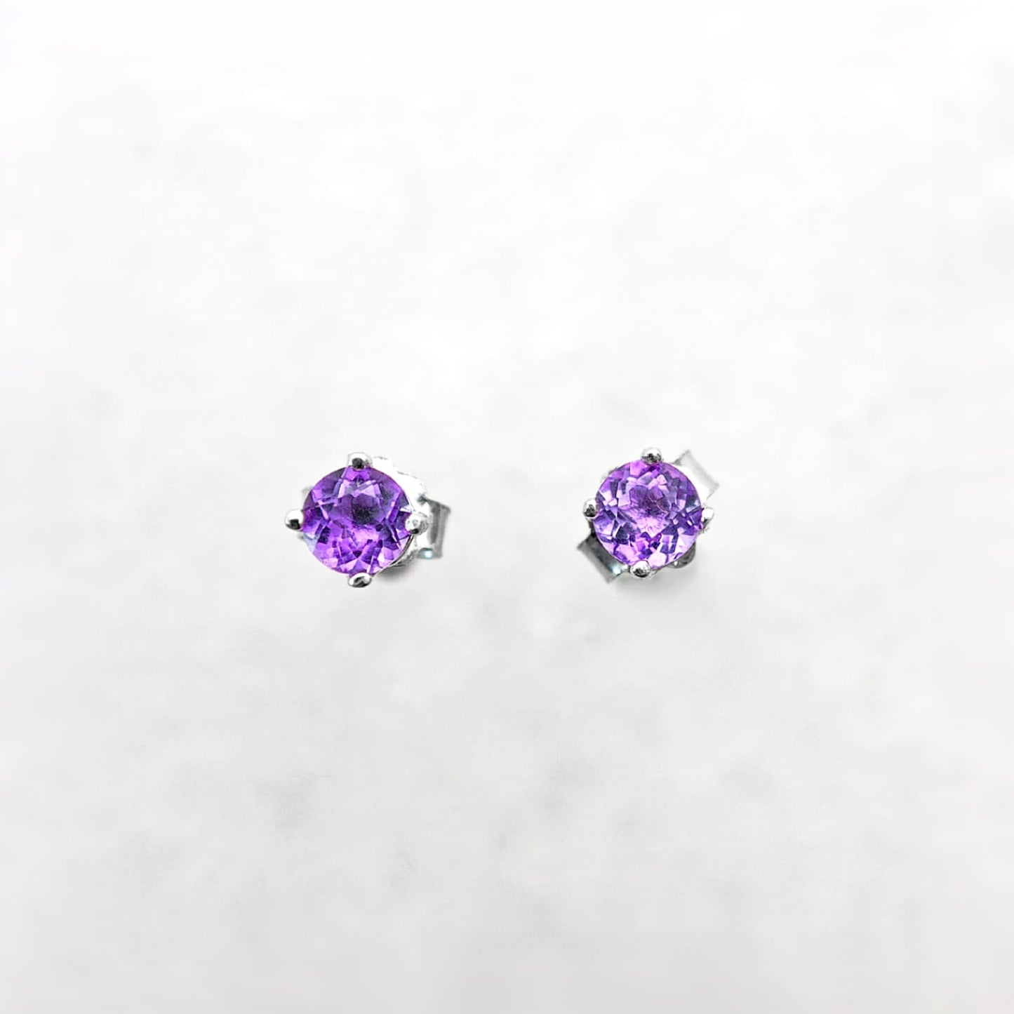Amethyst Solitaire Earring